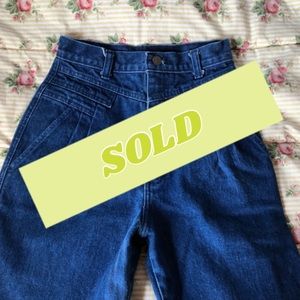 SOLD XS mom jeans